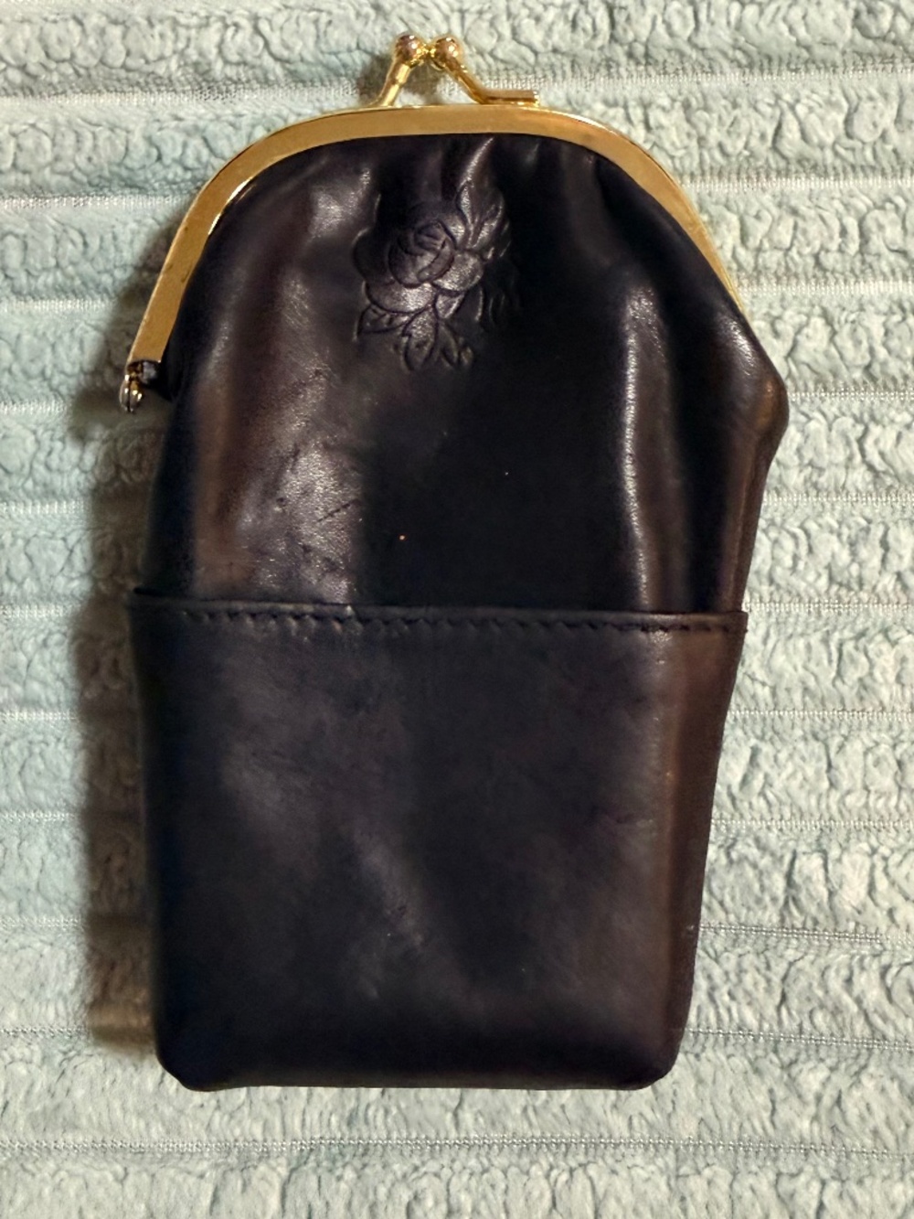 Vintage Black Leather Coin Purse Key Pouch Kiss Lock Embossed Rose